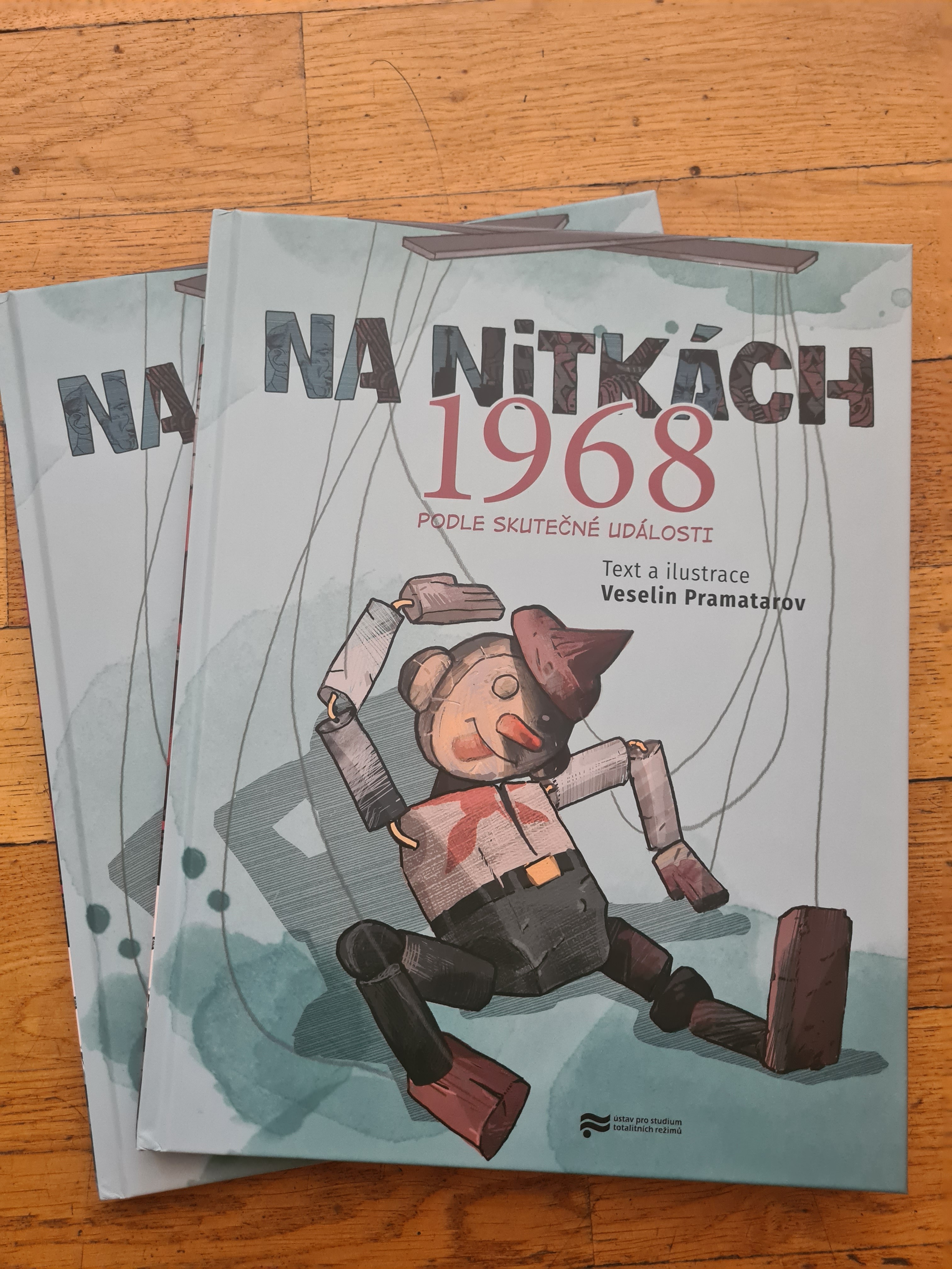 Na nitkách. 1968. Premiéra českého překladu